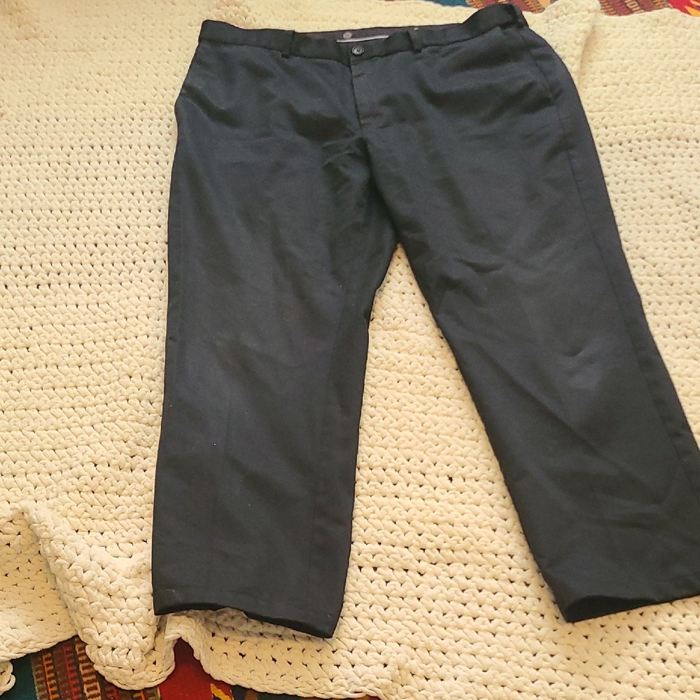 Haggar Black Dress Pants Flat Front Design